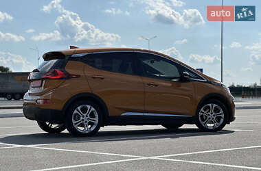Хэтчбек Chevrolet Bolt EV 2017 в 