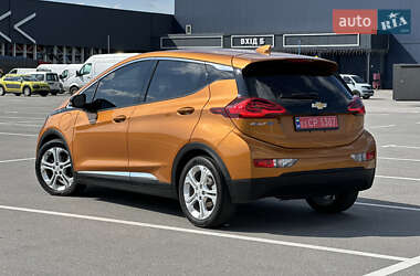 Хэтчбек Chevrolet Bolt EV 2017 в 
