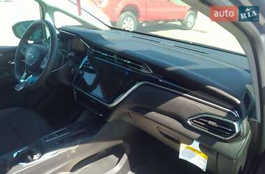 Хэтчбек Chevrolet Bolt EV 2023 в 