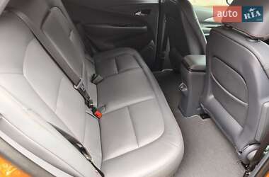 Хэтчбек Chevrolet Bolt EV 2017 в 