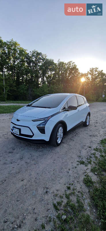 Хетчбек Chevrolet Bolt EV 2022 в 