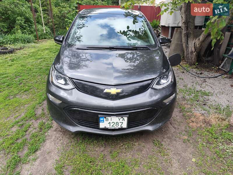 Хетчбек Chevrolet Bolt EV 2018 в 