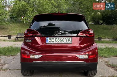 Хэтчбек Chevrolet Bolt EV 2021 в 