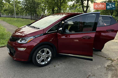 Хэтчбек Chevrolet Bolt EV 2021 в 
