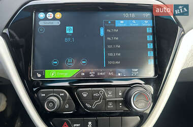 Хетчбек Chevrolet Bolt EV 2020 в 