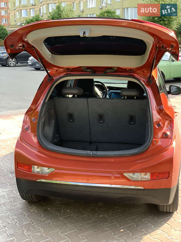Хетчбек Chevrolet Bolt EV 2020 в Києві фото 8 Хетчбек Chevrolet Bolt EV 2020 в Києві