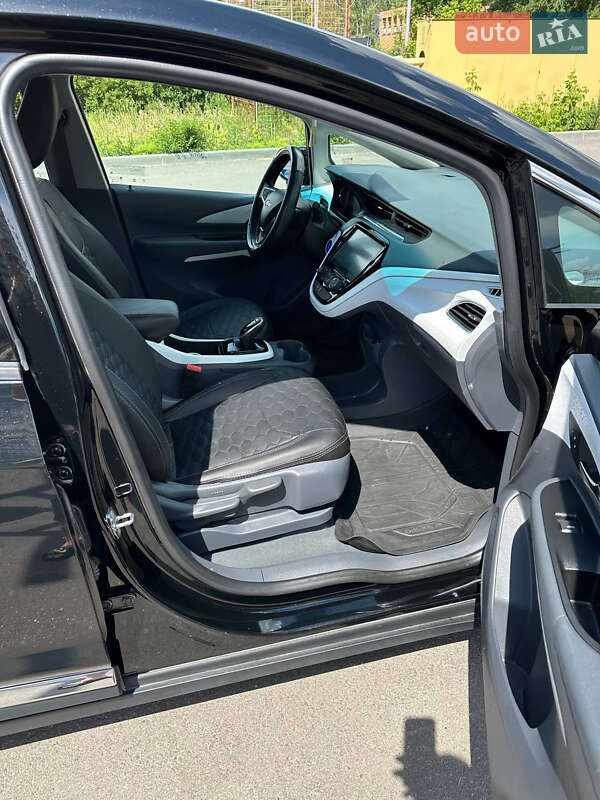 Хетчбек Chevrolet Bolt EV 2020 в Дніпрі