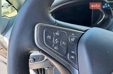 Хетчбек Chevrolet Bolt EV 2017 в 