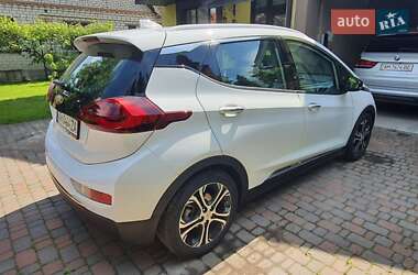 Хэтчбек Chevrolet Bolt EV 2017 в 
