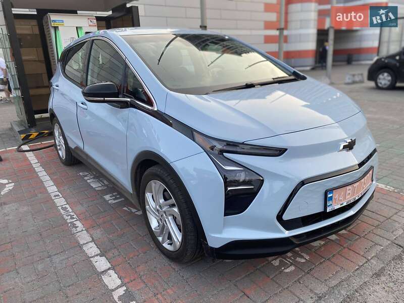 Хэтчбек Chevrolet Bolt EV 2023 в Львове