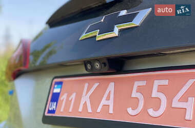 Хэтчбек Chevrolet Bolt EV 2017 в 