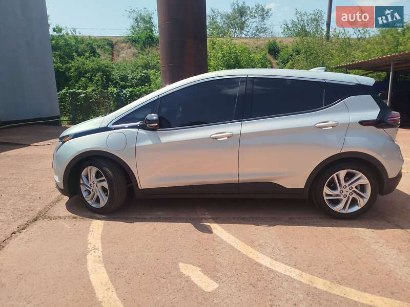 Хетчбек Chevrolet Bolt EV 2023 в Кривому Розі