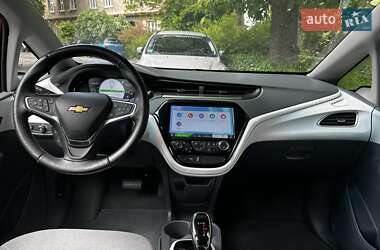 Хэтчбек Chevrolet Bolt EV 2017 в 