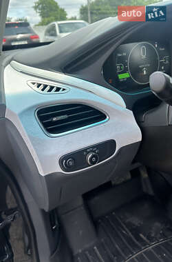 Хэтчбек Chevrolet Bolt EV 2021 в 
