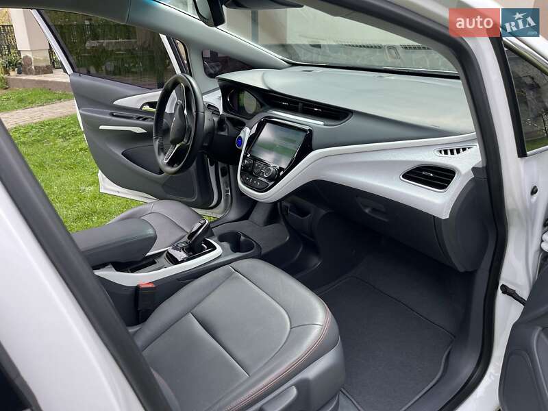 Хэтчбек Chevrolet Bolt EV 2019 в Львове