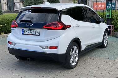 Хэтчбек Chevrolet Bolt EV 2017 в 