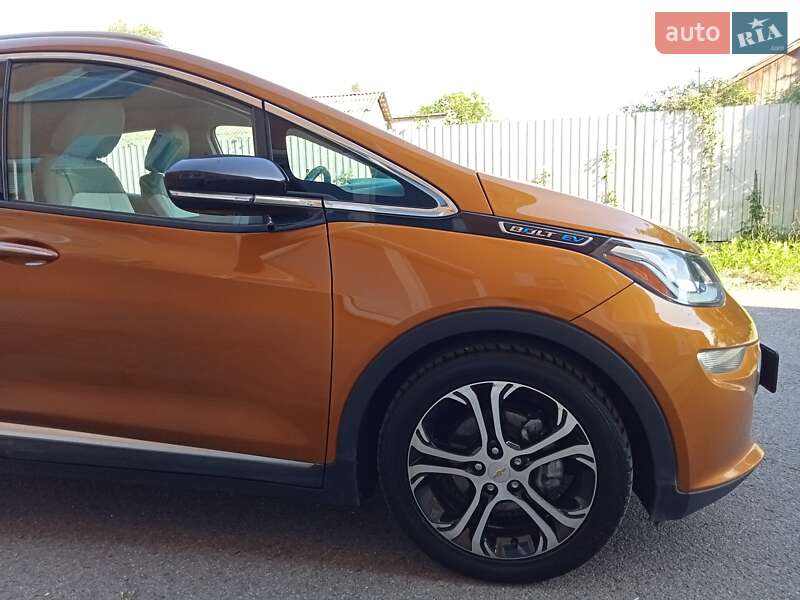 Хэтчбек Chevrolet Bolt EV 2017 в Ужгороде