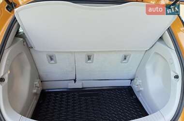 Хэтчбек Chevrolet Bolt EV 2017 в 
