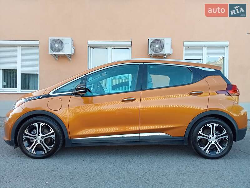 Хэтчбек Chevrolet Bolt EV 2017 в Ужгороде