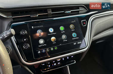 Хэтчбек Chevrolet Bolt EV 2023 в 