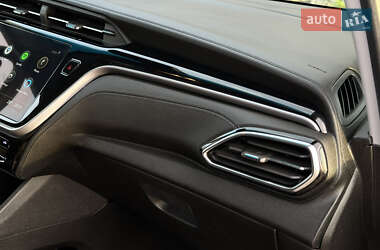 Хэтчбек Chevrolet Bolt EV 2023 в 