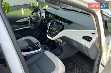 Хэтчбек Chevrolet Bolt EV 2020 в 