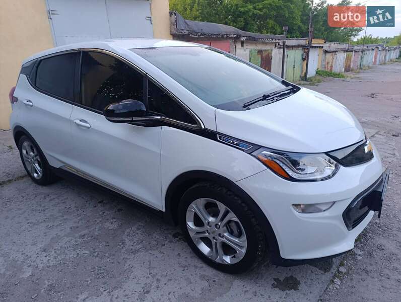 Хэтчбек Chevrolet Bolt EV 2018 в Каменском