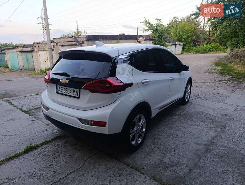 Хэтчбек Chevrolet Bolt EV 2018 в Каменском