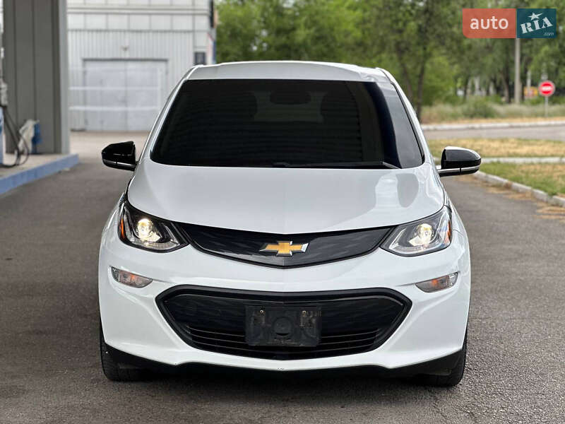 Хетчбек Chevrolet Bolt EV 2017 в Дніпрі
