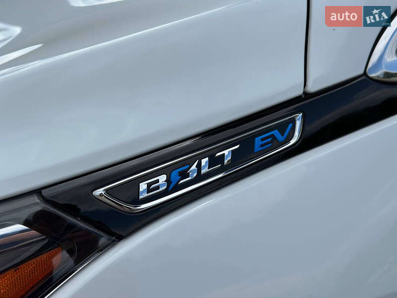 Хетчбек Chevrolet Bolt EV 2017 в Дніпрі