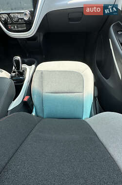 Хэтчбек Chevrolet Bolt EV 2020 в 