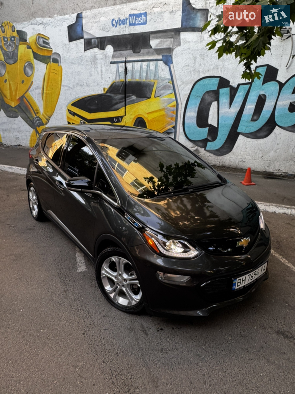 Продам свій автомобіль! Економний, надійний автомобіль без вкладень. Стан ідеал , машинка як нова. Динамічна та драйвова у місті, мяка та зручна в експлуатації.
Багато місця у середині, 5 дорослих людей почувають себе у комфорті. Вмісткий багажник. Одним словом комфортна сімейна машина.
Гума літо та зима.
Продаю, тому що хочу такий самий тільки у новому кузові)
Будь ласка , перекупи та салони не турбувати!