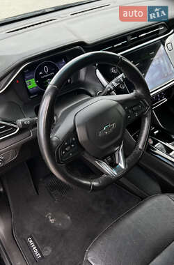 Хэтчбек Chevrolet Bolt EV 2023 в 