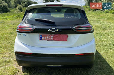 Хэтчбек Chevrolet Bolt EV 2022 в 