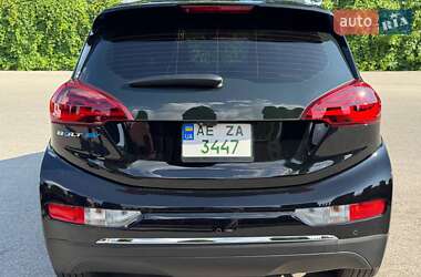 Хэтчбек Chevrolet Bolt EV 2020 в 