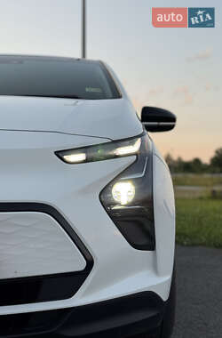 Хэтчбек Chevrolet Bolt EV 2023 в 