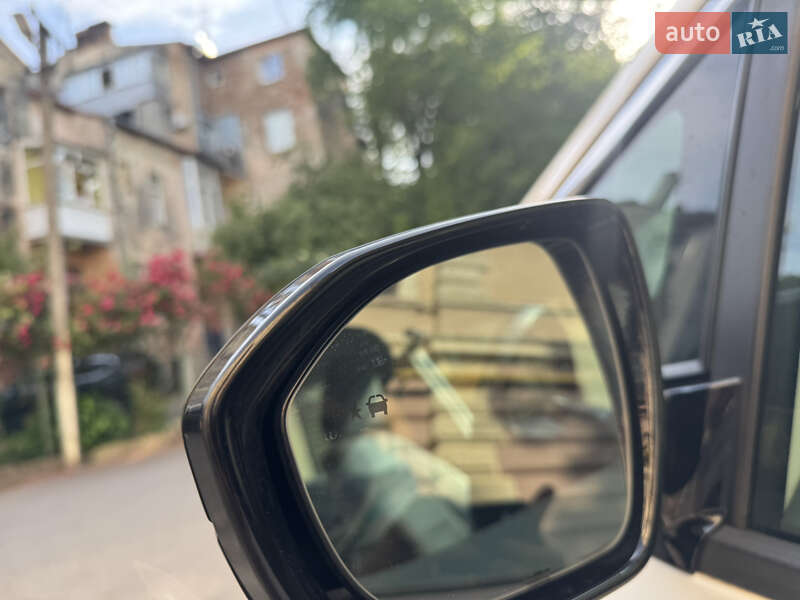 Хетчбек Chevrolet Bolt EV 2017 в Чернівцях