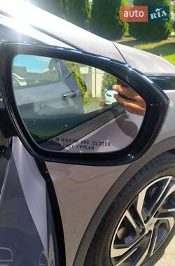 Хэтчбек Chevrolet Bolt EV 2021 в 