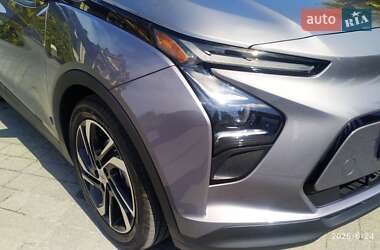 Хэтчбек Chevrolet Bolt EV 2021 в 