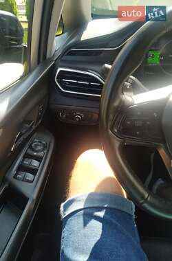 Хэтчбек Chevrolet Bolt EV 2021 в 