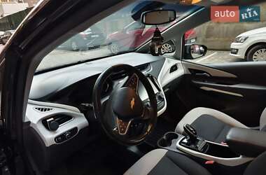 Хэтчбек Chevrolet Bolt EV 2020 в 