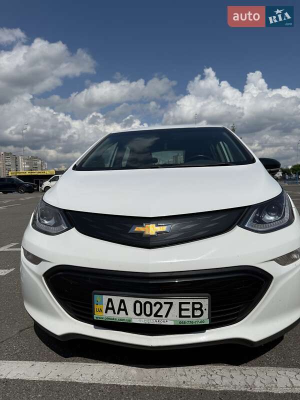 Хэтчбек Chevrolet Bolt EV 2017 в Киеве