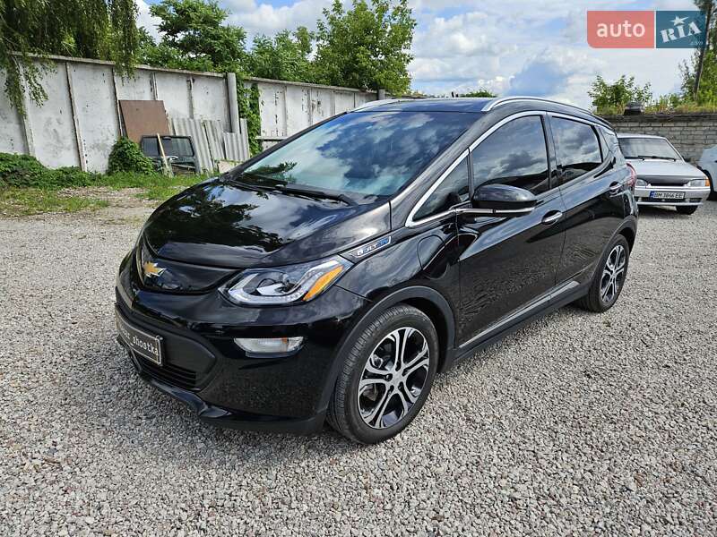 Хэтчбек Chevrolet Bolt EV 2017 в 