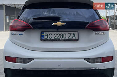 Хэтчбек Chevrolet Bolt EV 2017 в 