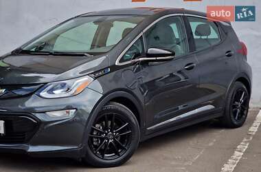 Хэтчбек Chevrolet Bolt EV 2018 в 