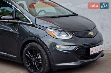 Хэтчбек Chevrolet Bolt EV 2018 в 