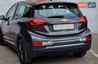 Хэтчбек Chevrolet Bolt EV 2018 в 