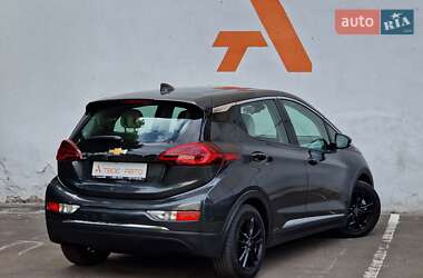 Хэтчбек Chevrolet Bolt EV 2018 в 