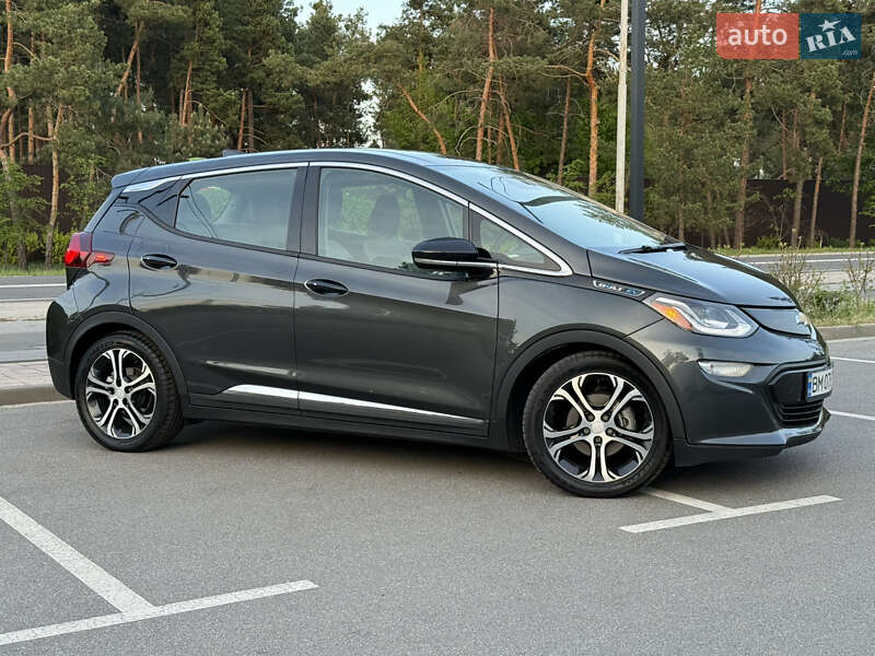 Хэтчбек Chevrolet Bolt EV 2019 в Киеве