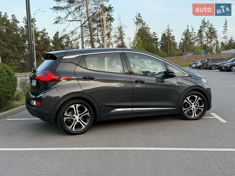 Хэтчбек Chevrolet Bolt EV 2019 в Киеве